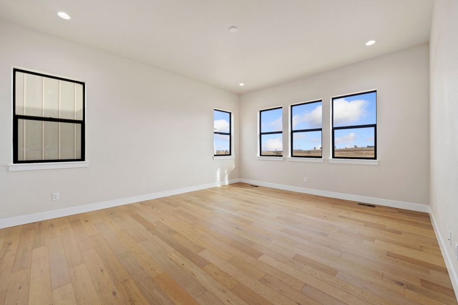 Spacious, unfurnished interior of a new home in RainDance, Windsor (Image 12). Spacious, unfurnished interior of a new home in RainDance, Windsor (Image 12).