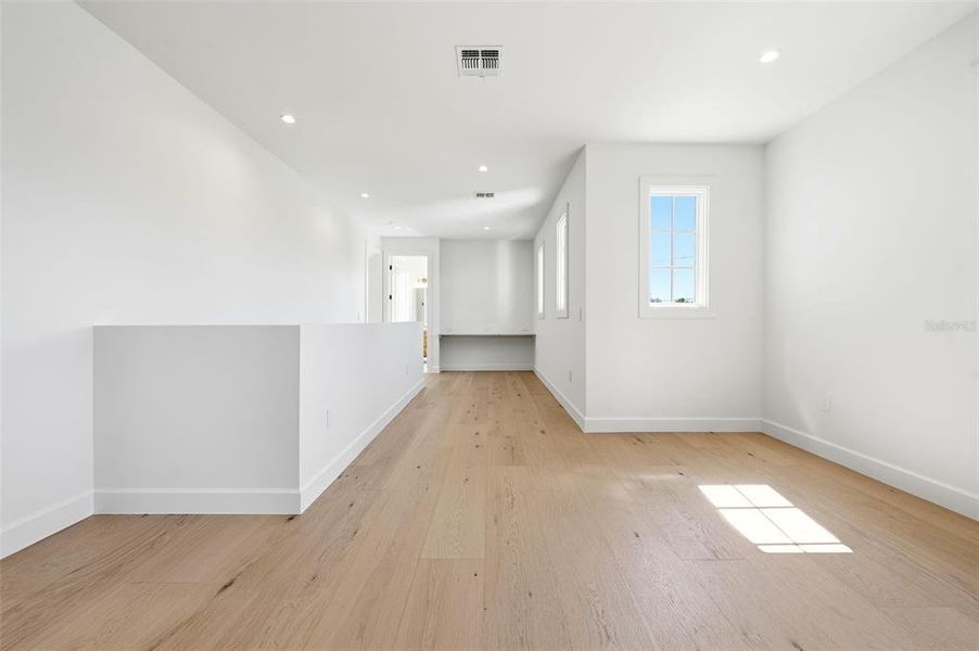 Spacious, unfurnished interior of a new home in , Orlando (Image 23). Spacious, unfurnished interior of a new home in , Orlando (Image 23).