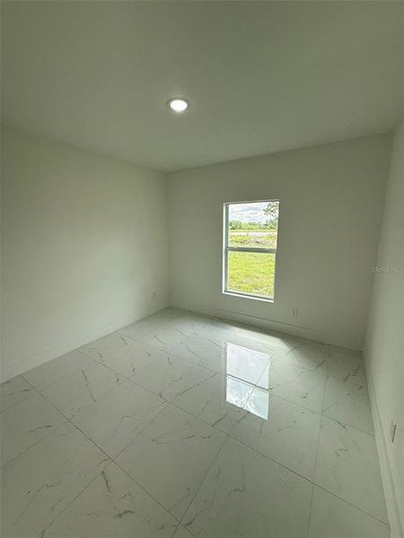 Spacious, unfurnished interior of a new home in , Lehigh Acres (Image 14).