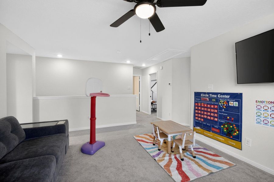 Loft/Game room Loft/Game room