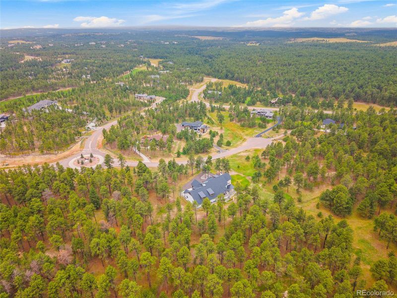 Stunning view of Pikes Peak in Flying Horse North