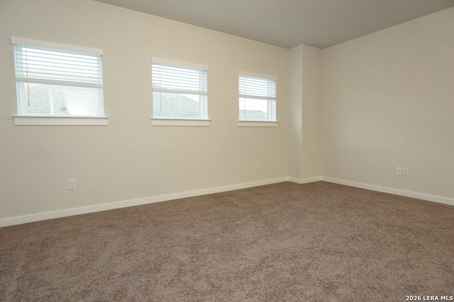 Spacious, unfurnished interior of a new home in Ladera - High Point 45', San Antonio (Image 20).
