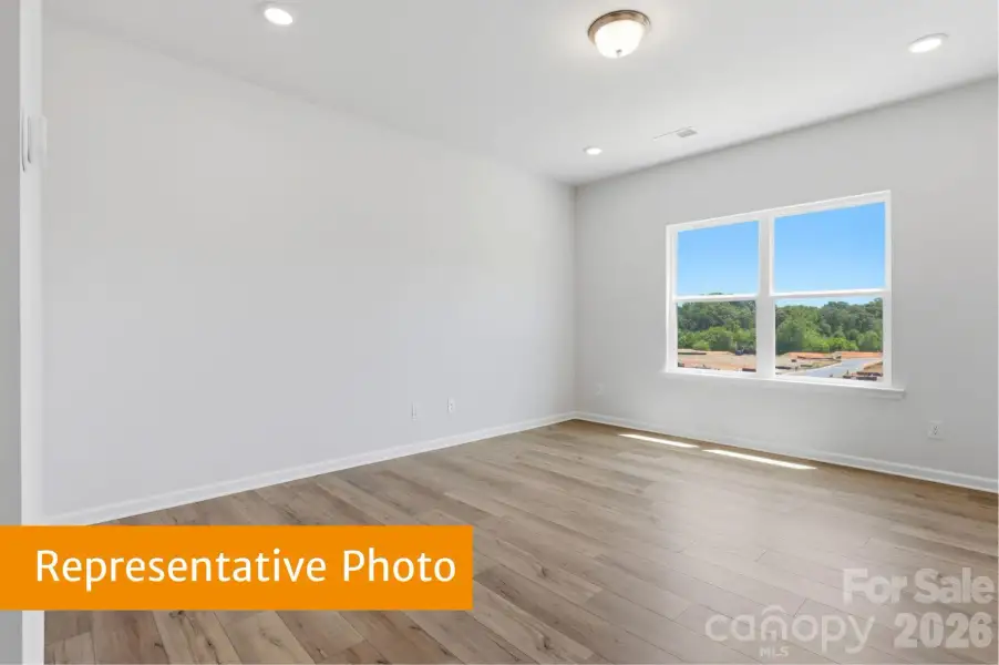 Spacious, unfurnished interior of a new home in Catawba Trace, Catawba (Image 6).
