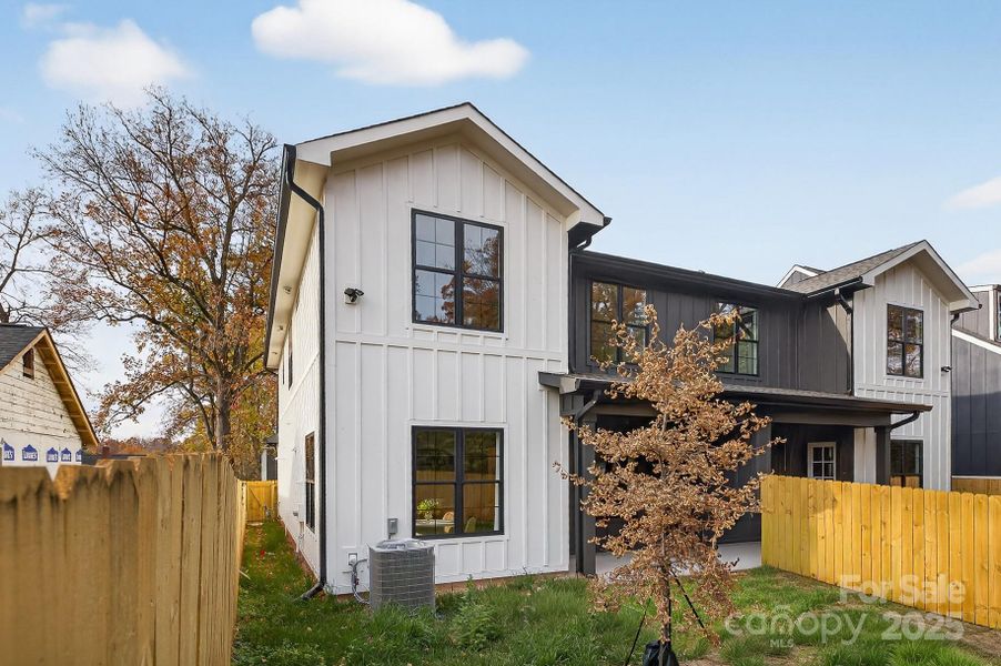 Exterior details and patio area of a home in , Charlotte (Image 4).