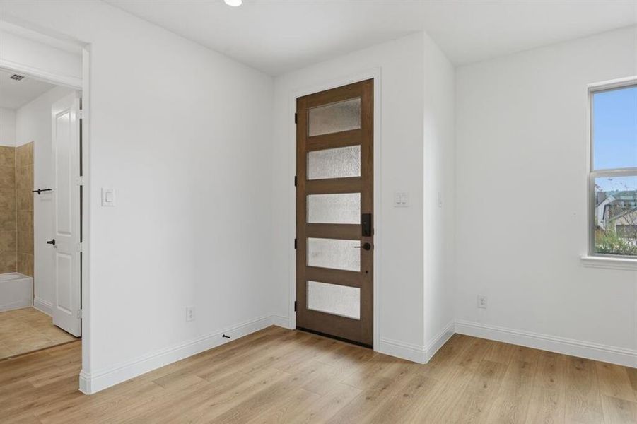 1124 Broomsedge Mews - Ready Now!