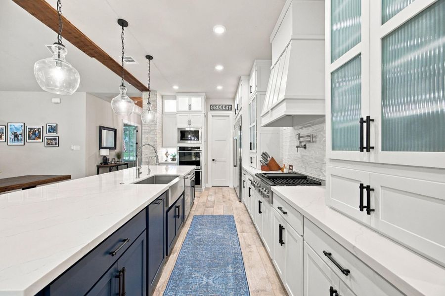 Furnished interior view inside a new home in , Tomball (Image 31).