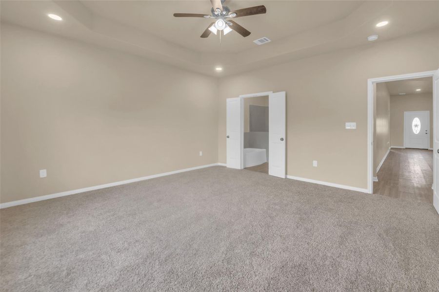 Spacious, unfurnished interior of a new home in , Angleton (Image 9). Spacious, unfurnished interior of a new home in , Angleton (Image 9).
