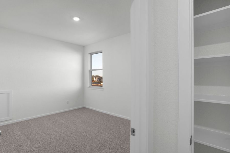 Spacious, unfurnished interior of a new home in The Grove at Blackhawk, Pflugerville (Image 79). Spacious, unfurnished interior of a new home in The Grove at Blackhawk, Pflugerville (Image 79).