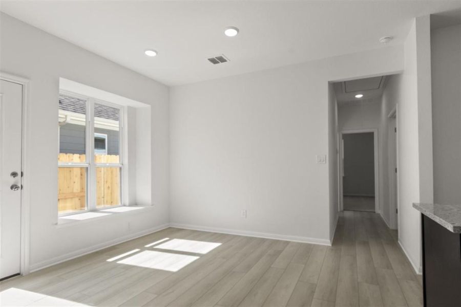 Spacious, unfurnished interior of a new home in Trace, San Marcos (Image 24).