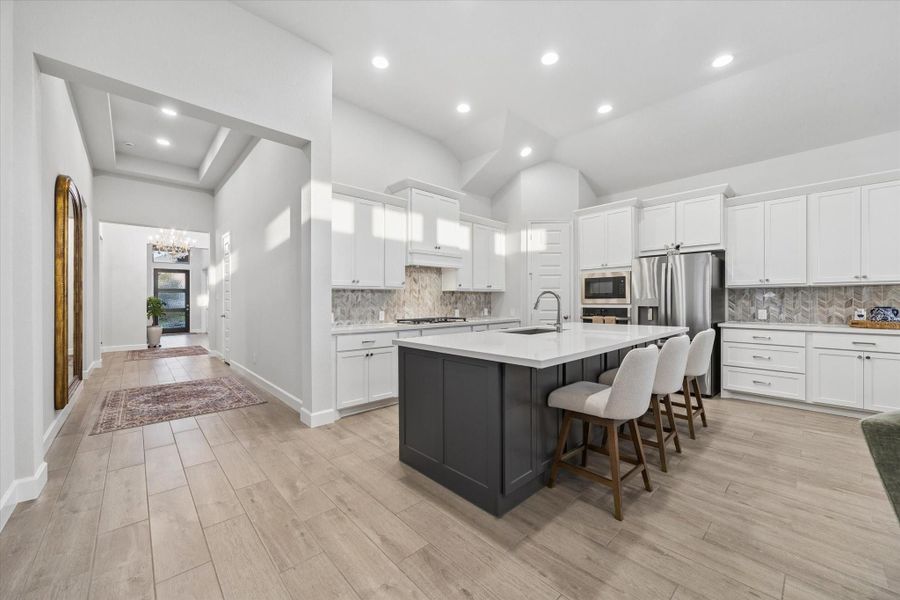 Furnished interior view inside a new home in Sienna, Missouri City (Image 20).