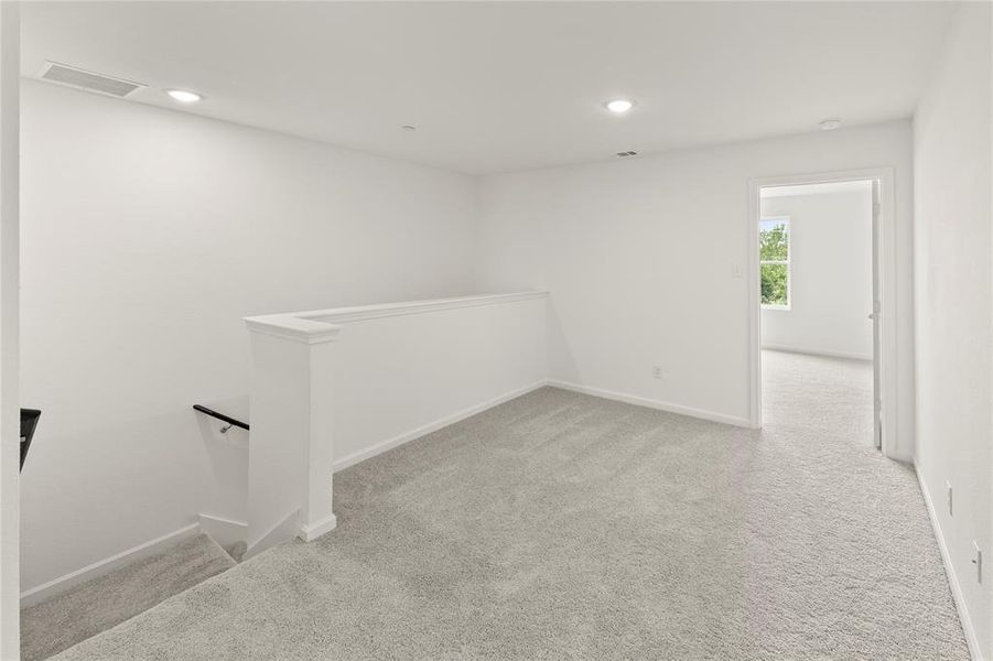 Spacious, unfurnished interior of a new home in Coyote Meadows, Anna (Image 21). Spacious, unfurnished interior of a new home in Coyote Meadows, Anna (Image 21).