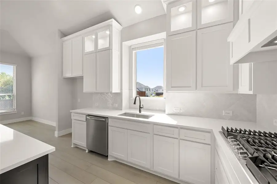 2213 Pelican- Kitchen-5