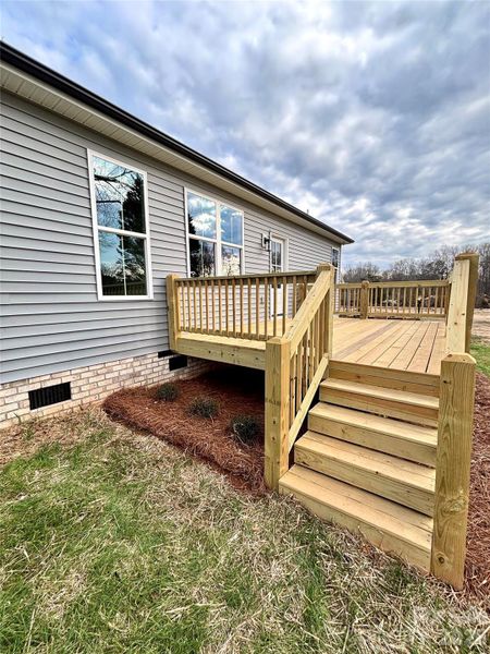 Exterior details and patio area of a home in , Rockwell (Image 23).
