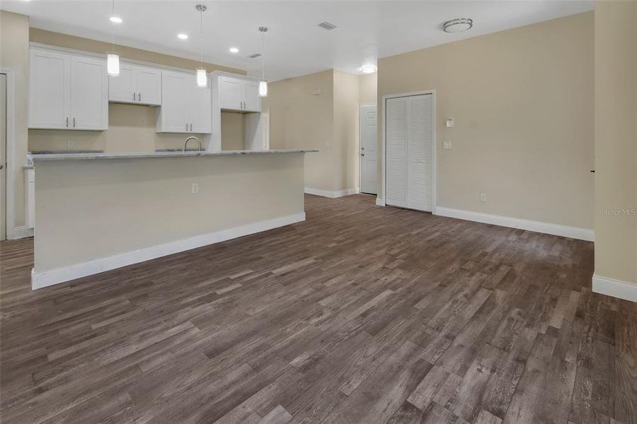Spacious, unfurnished interior of a new home in , Daytona Beach (Image 20).