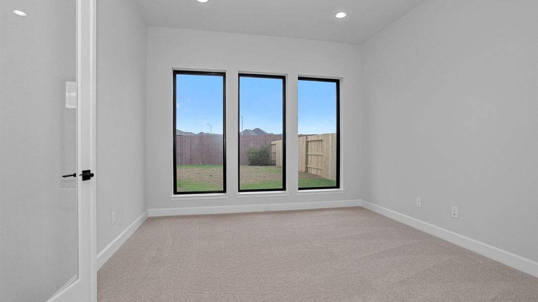 Spacious, unfurnished interior of a new home in Fulbrook On Fulshear Creek 60', Fulshear (Image 2).