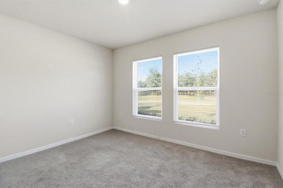 Spacious, unfurnished interior of a new home in , Dunnellon (Image 23).