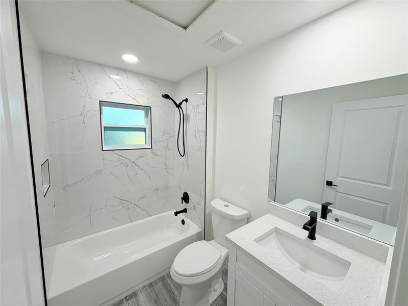 Furnished interior view inside a new home in , Okeechobee (Image 12).