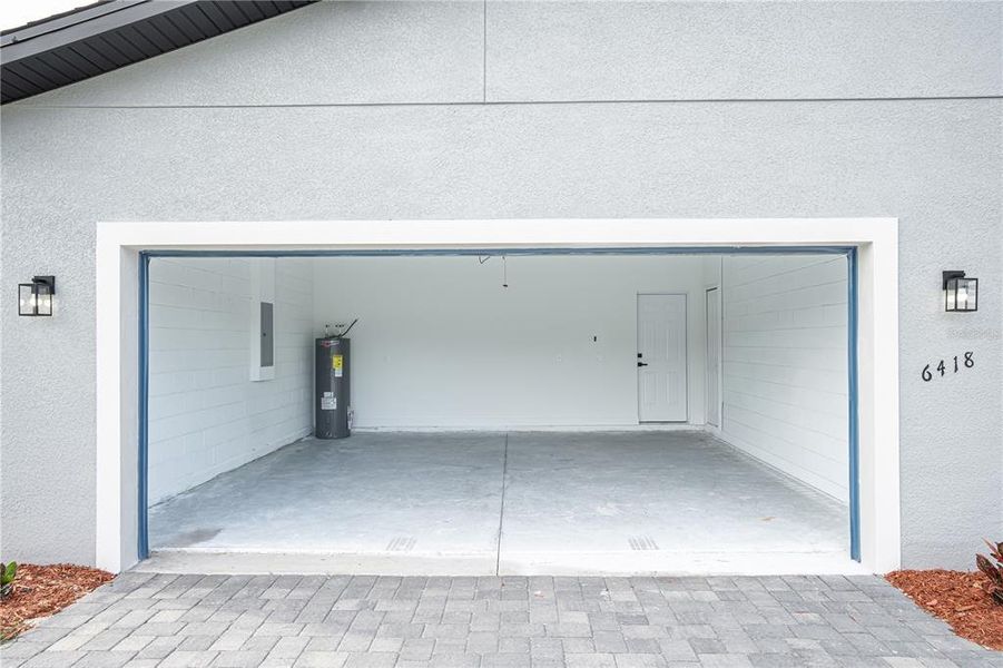 Exterior details and patio area of a home in , Ocala (Image 22).
