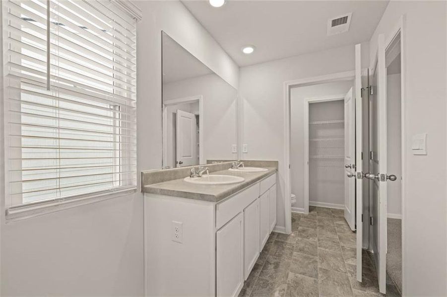 Furnished interior view inside a new home in Poplar Preserve, Newnan (Image 10).