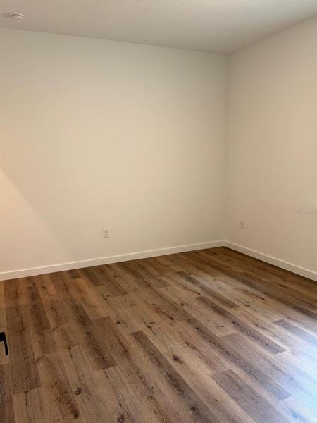 Spacious, unfurnished interior of a new home in , Ocala (Image 18).