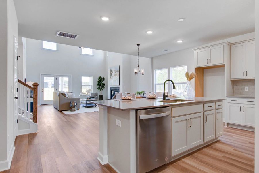 Representative furnished interior of a home built from the Harrison by Ashton Woods in Tea Farm: Presidents Series, Ravenel (Image 16).