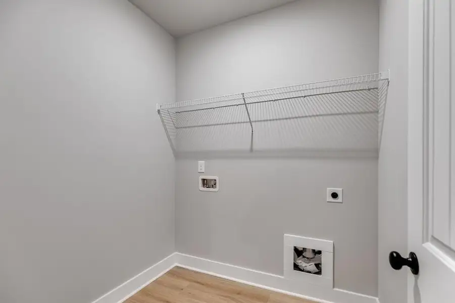 Spacious, unfurnished interior of a new home in , Cedartown (Image 18).