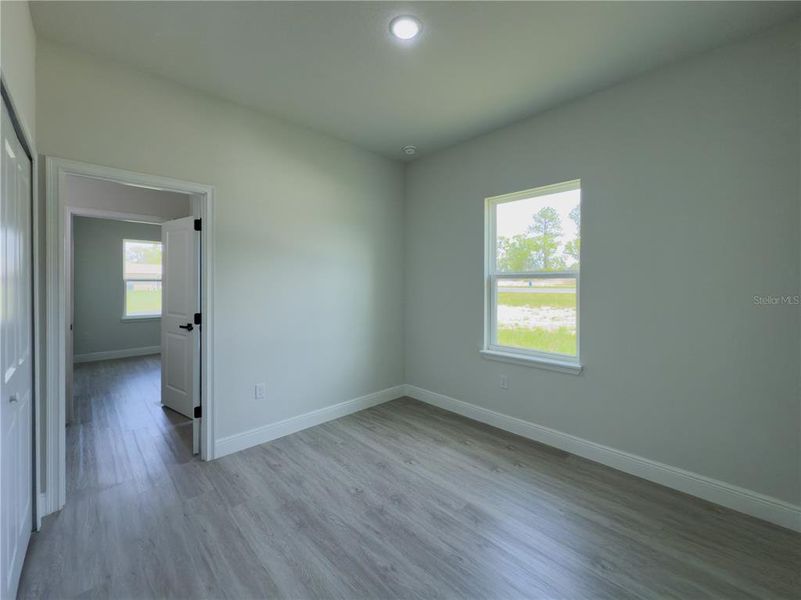 Spacious, unfurnished interior of a new home in , Ocala (Image 19).