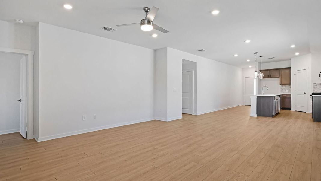 Spacious, unfurnished interior of a new home in Trails at Wildhorse, Austin (Image 16).