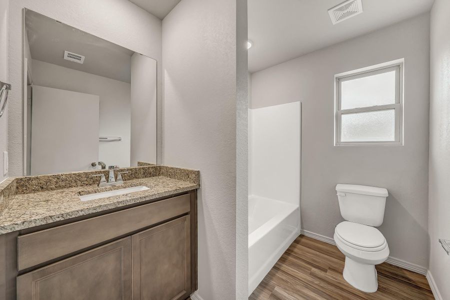 **Photos are sample photos of similar plan. Colors and features might vary**