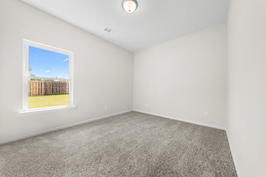 Spacious, unfurnished interior of a new home in Belair East, Statesboro (Image 28).