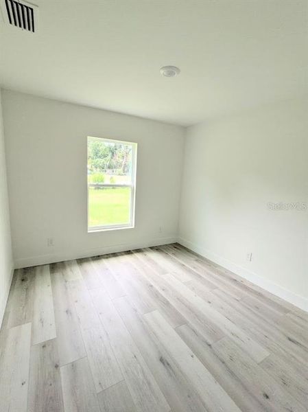 Spacious, unfurnished interior of a new home in , Fort Meade (Image 17).