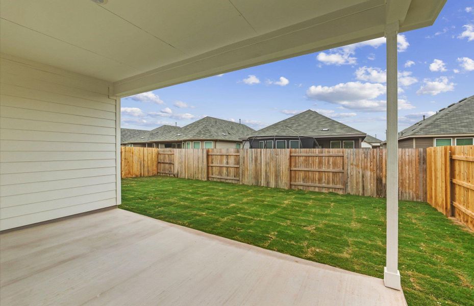Exterior details and patio area of a home in Sunfield, Buda (Image 4).
