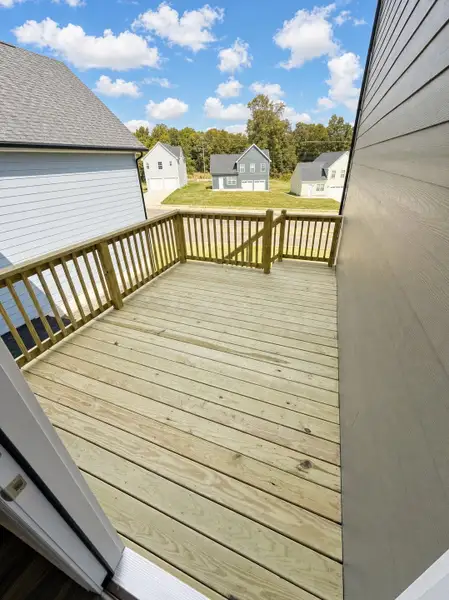 Exterior details and patio area of a home in Hobson Park, Antioch (Image 3).