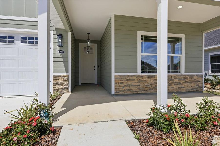 Exterior details and patio area of a home in Grand Oaks, Gainesville (Image 3).
