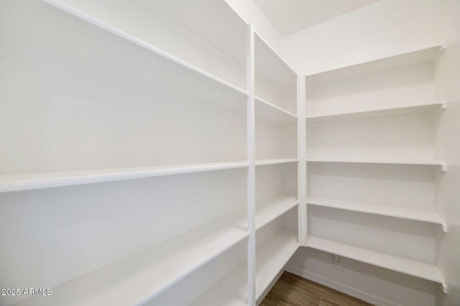 WALK-IN PANTRY