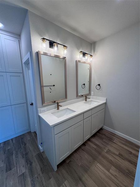 Furnished interior view inside a new home in , Weatherford (Image 4).