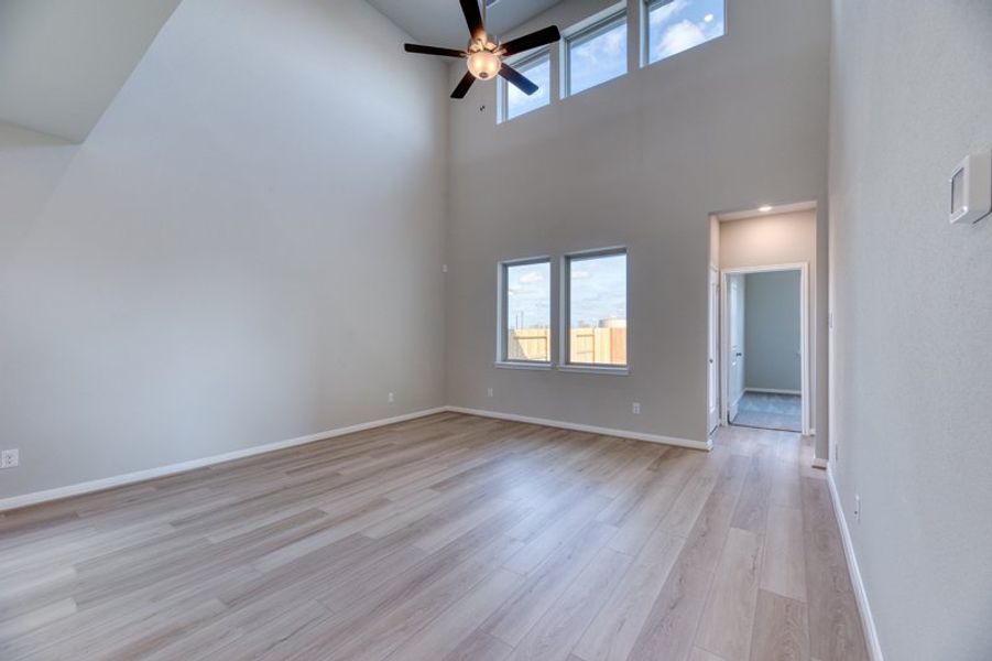 Spacious, unfurnished interior of a new home in Aldeana, Bonney (Image 17).