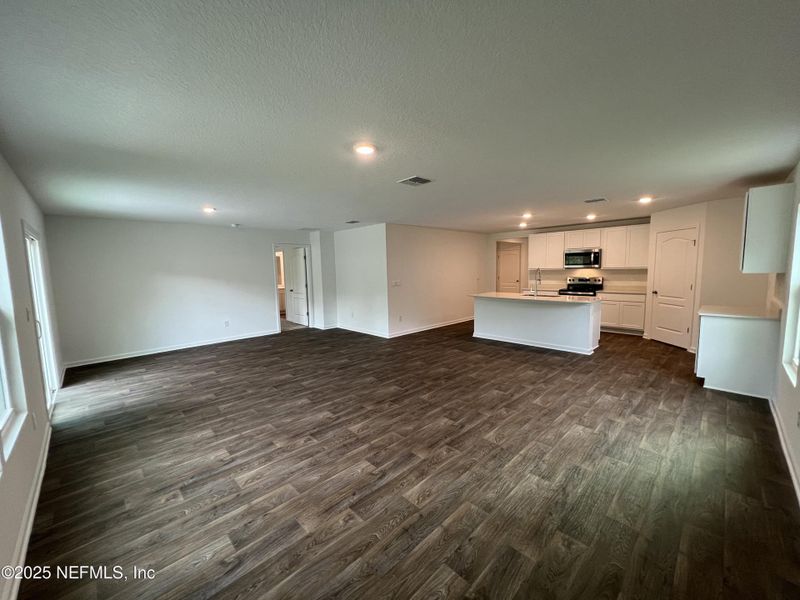 Spacious, unfurnished interior of a new home in Palm Coast Homesites, Palm Coast (Image 44).