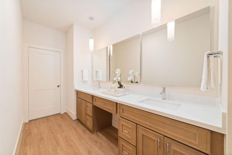 Furnished interior view inside a new home in , Houston (Image 27). Furnished interior view inside a new home in , Houston (Image 27).