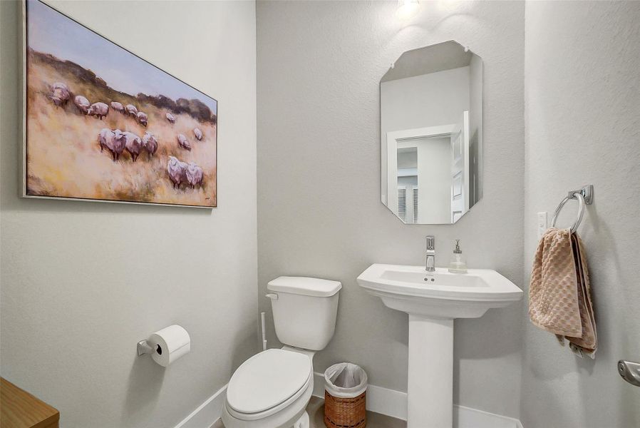 Furnished interior view inside a new home in Beacon Hill, Waller (Image 46).