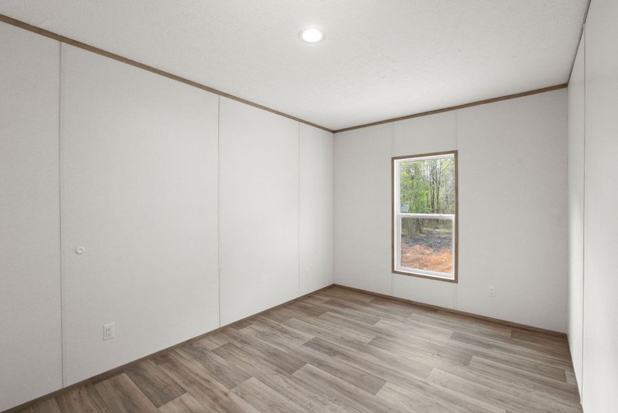 Spacious, unfurnished interior of a new home in , Holly Hill (Image 21).