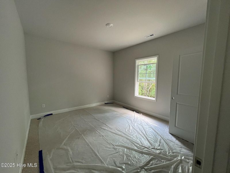 Image 13 of a home in Palmetto Creek.