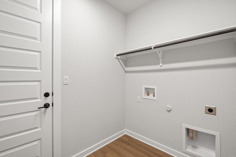 Spacious, unfurnished interior of a new home in Terrace Collection at Heritage, Dripping Springs (Image 15). Spacious, unfurnished interior of a new home in Terrace Collection at Heritage, Dripping Springs (Image 15).