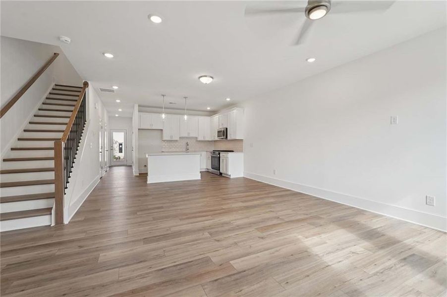 Spacious, unfurnished interior of a new home in Park Vue, Atlanta (Image 20). Spacious, unfurnished interior of a new home in Park Vue, Atlanta (Image 20).