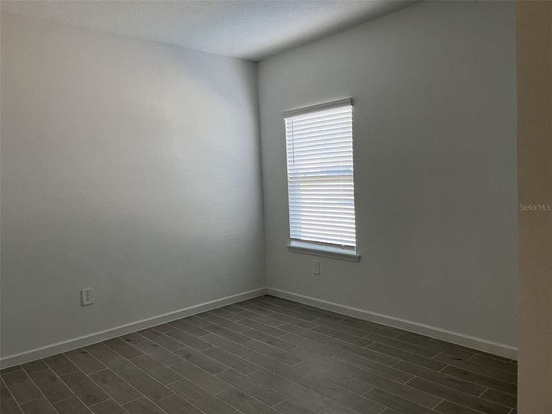 Spacious, unfurnished interior of a new home in Grand Park North, Dunnellon (Image 23).