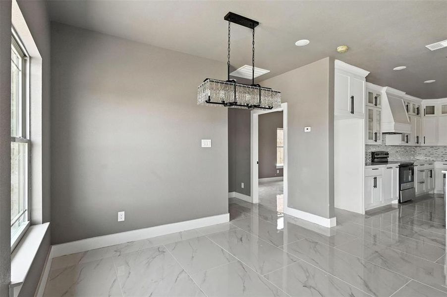 Spacious, unfurnished interior of a new home in , Mabank (Image 23). Spacious, unfurnished interior of a new home in , Mabank (Image 23).