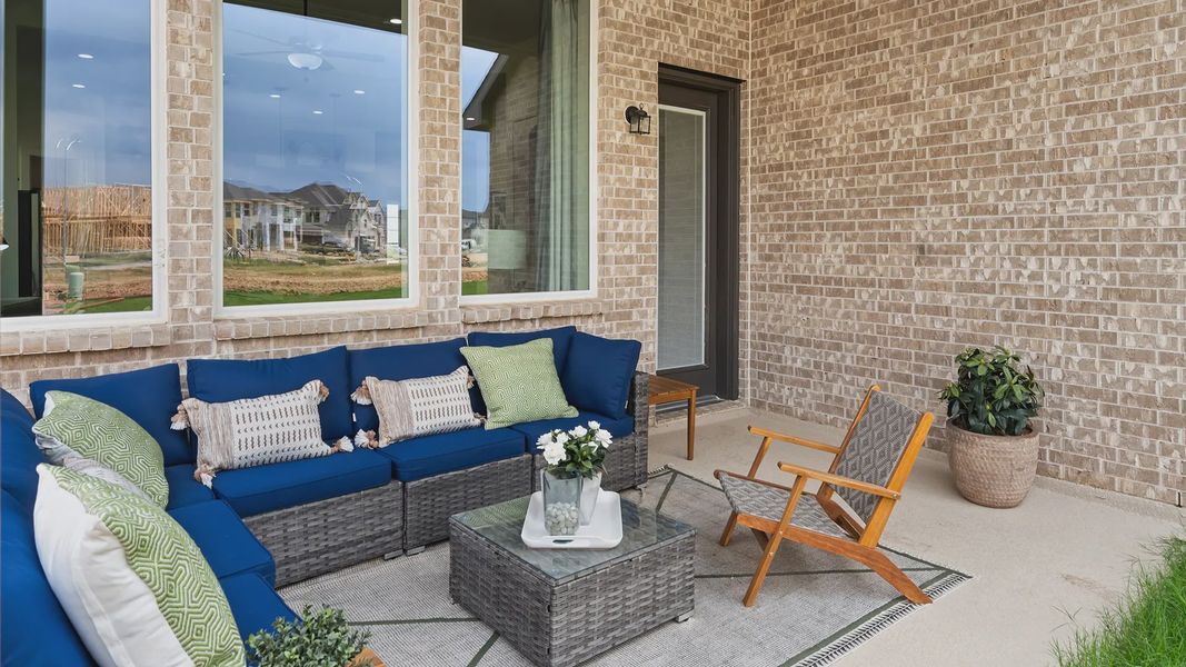 Representative exterior details of a home built from the Hillcrest by Chesmar Homes in Artavia, Conroe (Image 3).