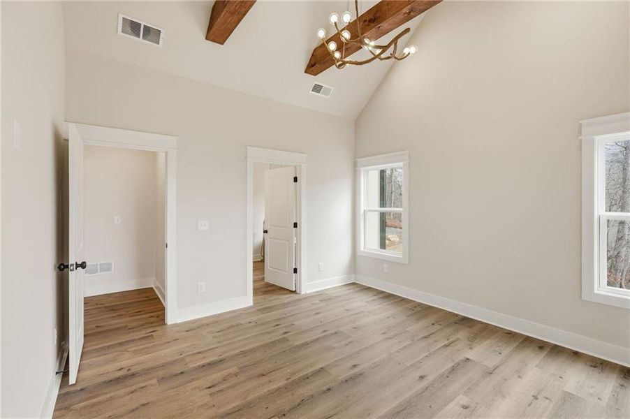 Spacious, unfurnished interior of a new home in , Dahlonega (Image 26).