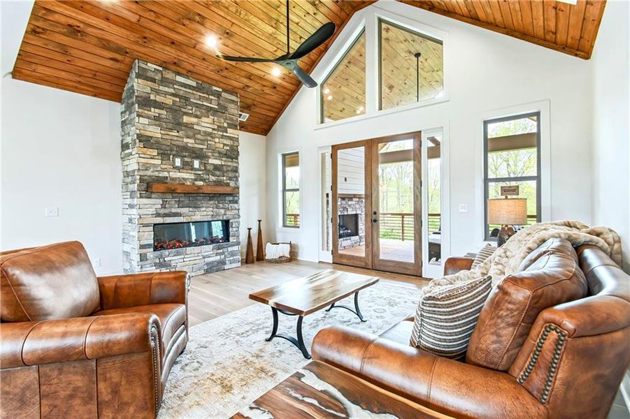 Image 101 of a home in .