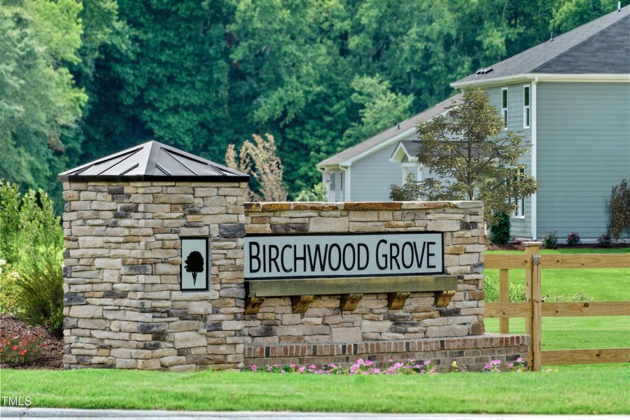 Birchwood Grove Monument sign